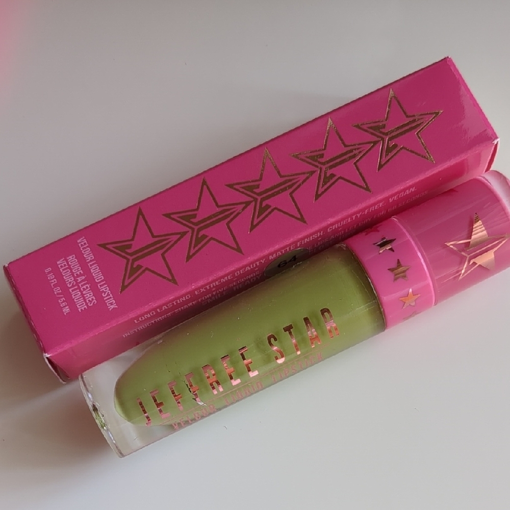 NIB Jeffree Star Velour Liquid Lipstick - Venus Flytrap